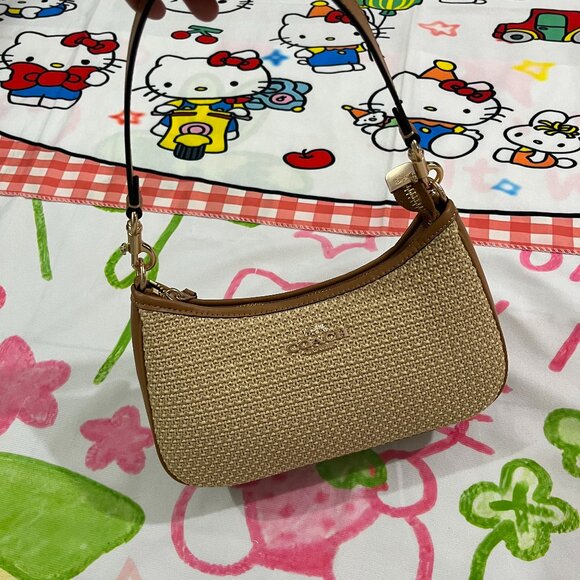 Coach Straw Shoulder Bag - Picture 1 of 6